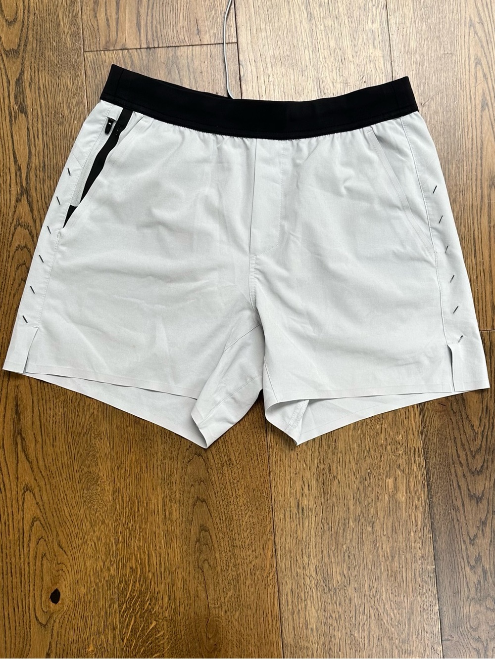 Ten Thousand Men’s Interval Shorts 5 inch inseam linerless Silver White Medium